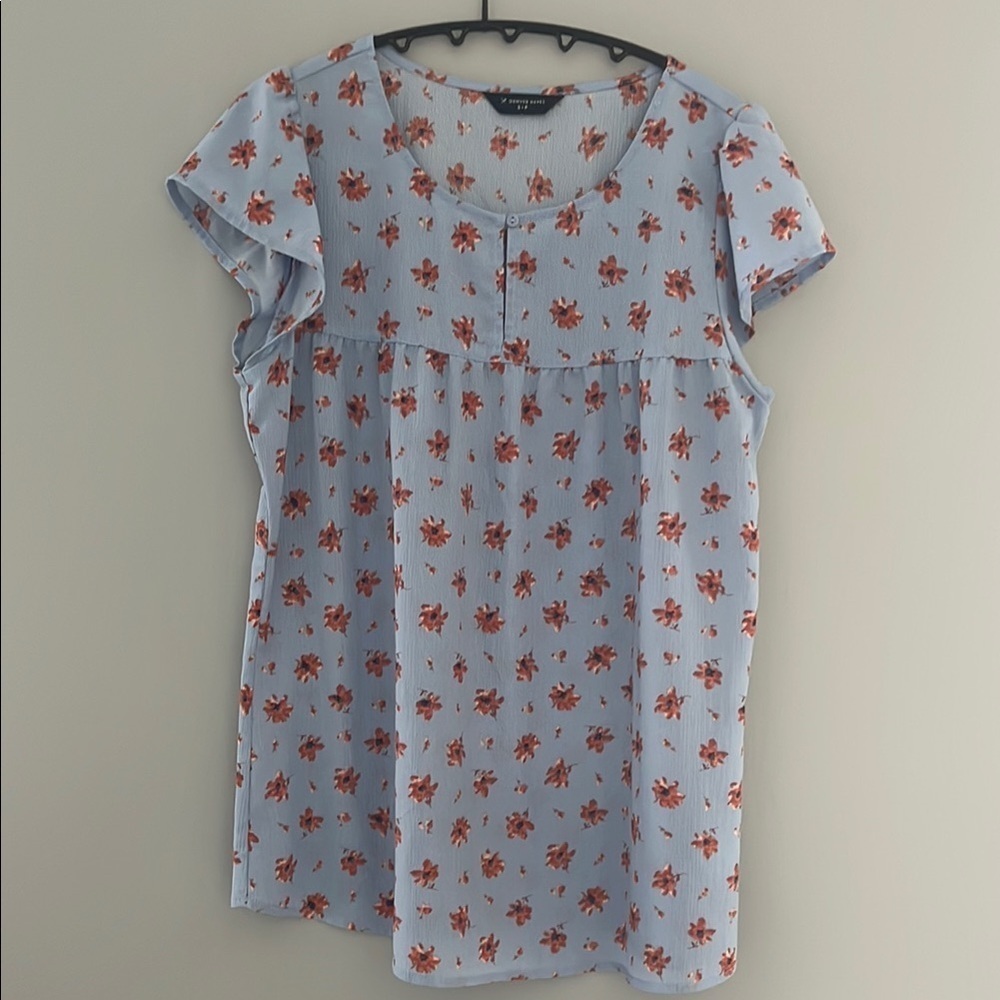 Denver Hayes Floral Blue Top Size Small